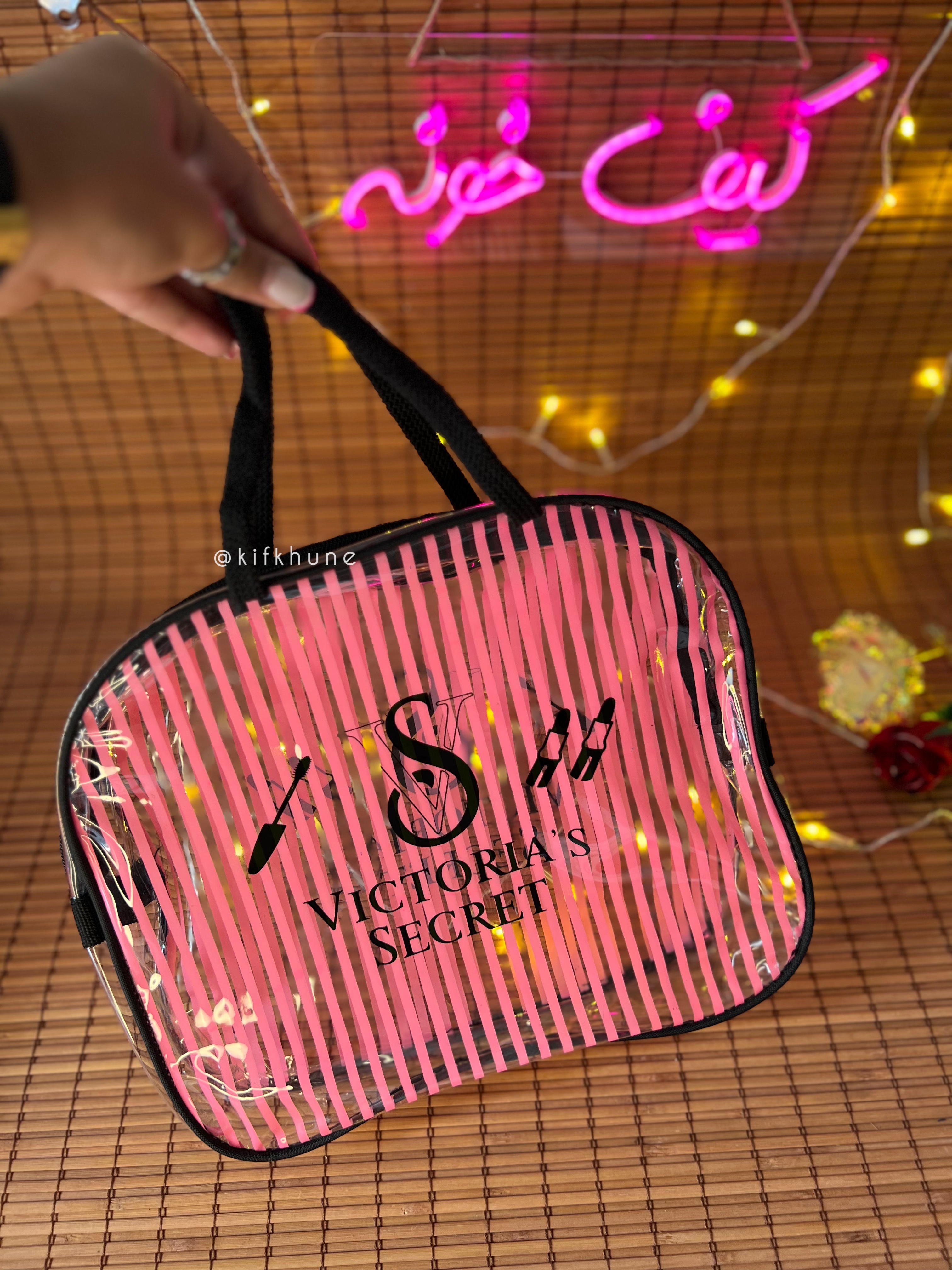 کیف لوازم بهداشتی صورتی سایز بزرگ