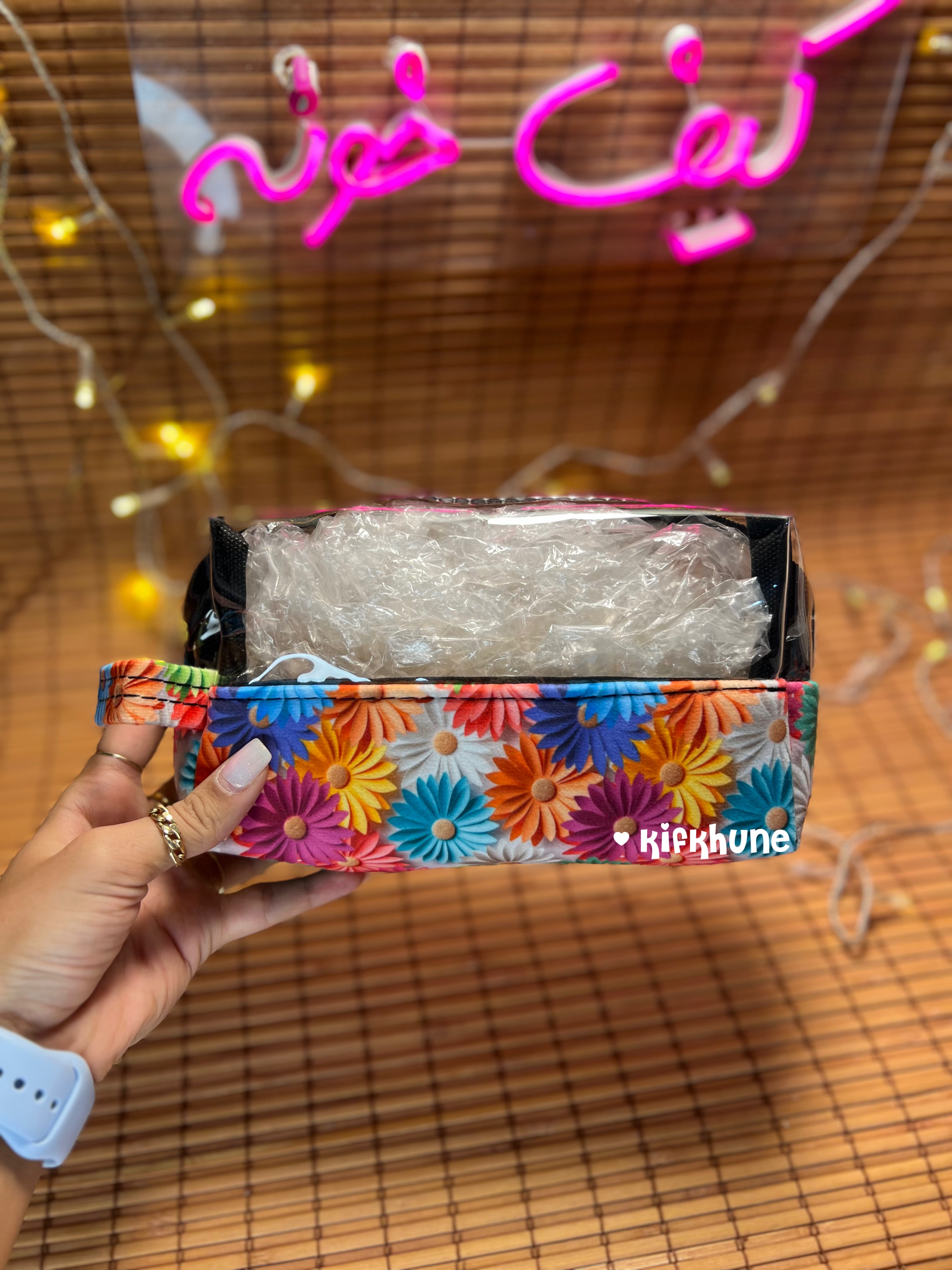 کیف آرایش گل گلی بابونه